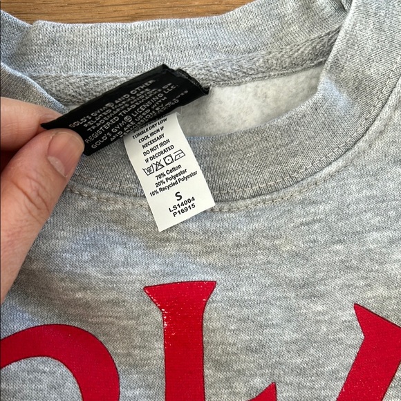Vintage Gold’s Gym Crewneck Sweatshirt - Picture 4 of 4